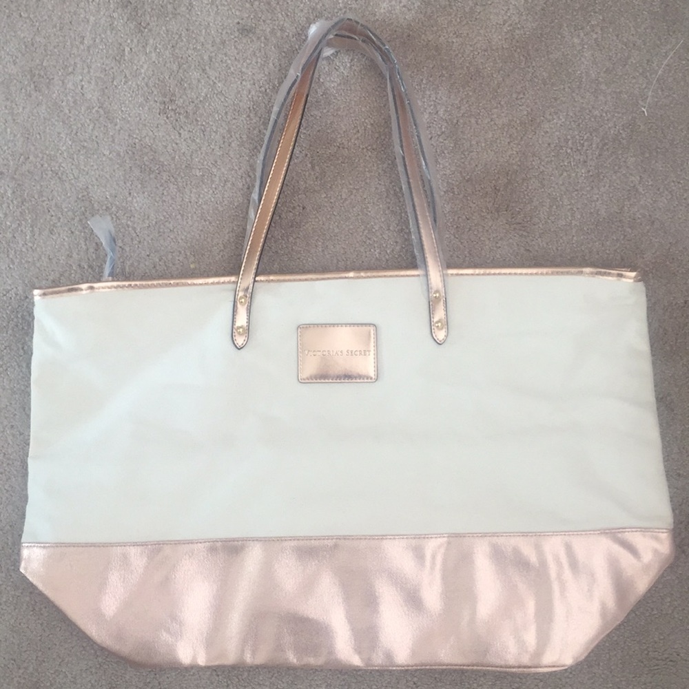 Rose gold tote with zipper